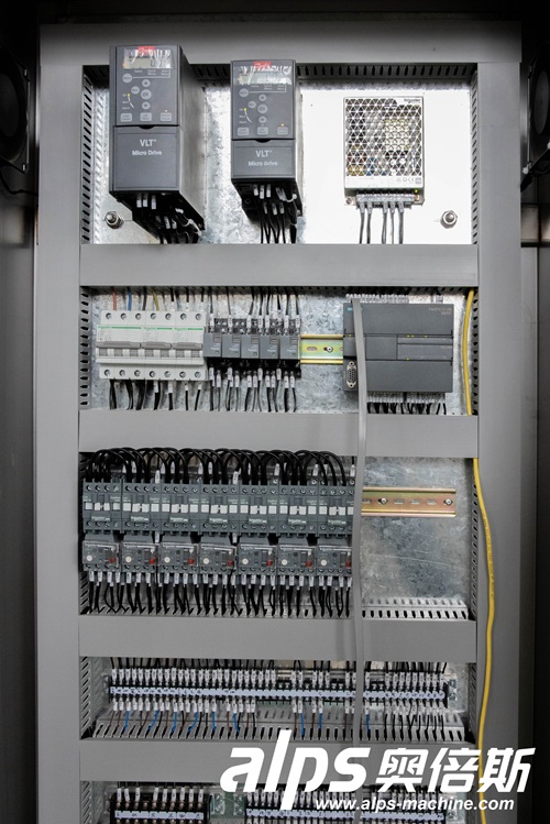 juice-filling-machine-electrical-control-panel.jpg