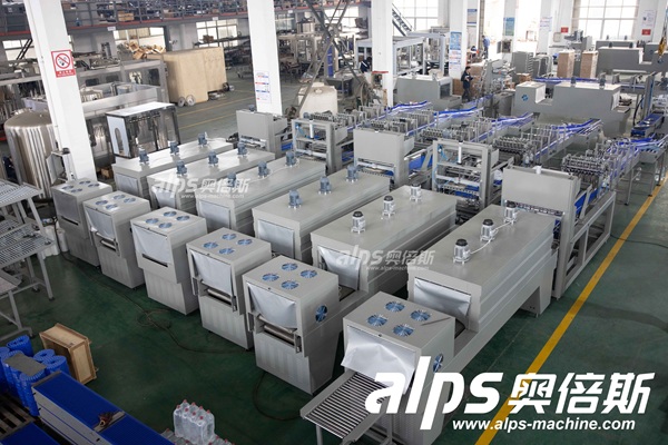Complete drinks production line in beverage machinery factory