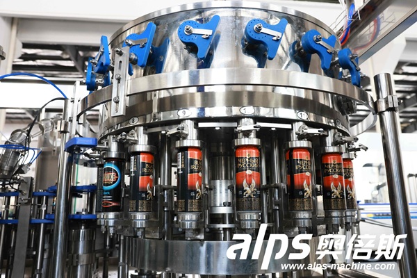 Can filling machine for canned drinks production
