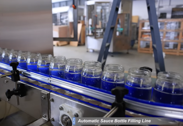 3,000 bph glass jars tomato sauce filling line in Bulgaria